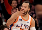 开云下载-关于独行侠险胜马刺，布伦森点燃赛场的信息