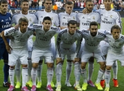 开云体育直播-赛道与绿茵，维斯塔潘的加冕与国米的绝地反击