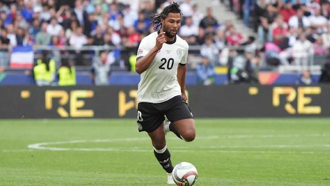 关于拜仁力克瑞士,格纳布里打破历史纪录的信息 关于拜仁力克瑞士,格纳布里打破历史纪录的信息