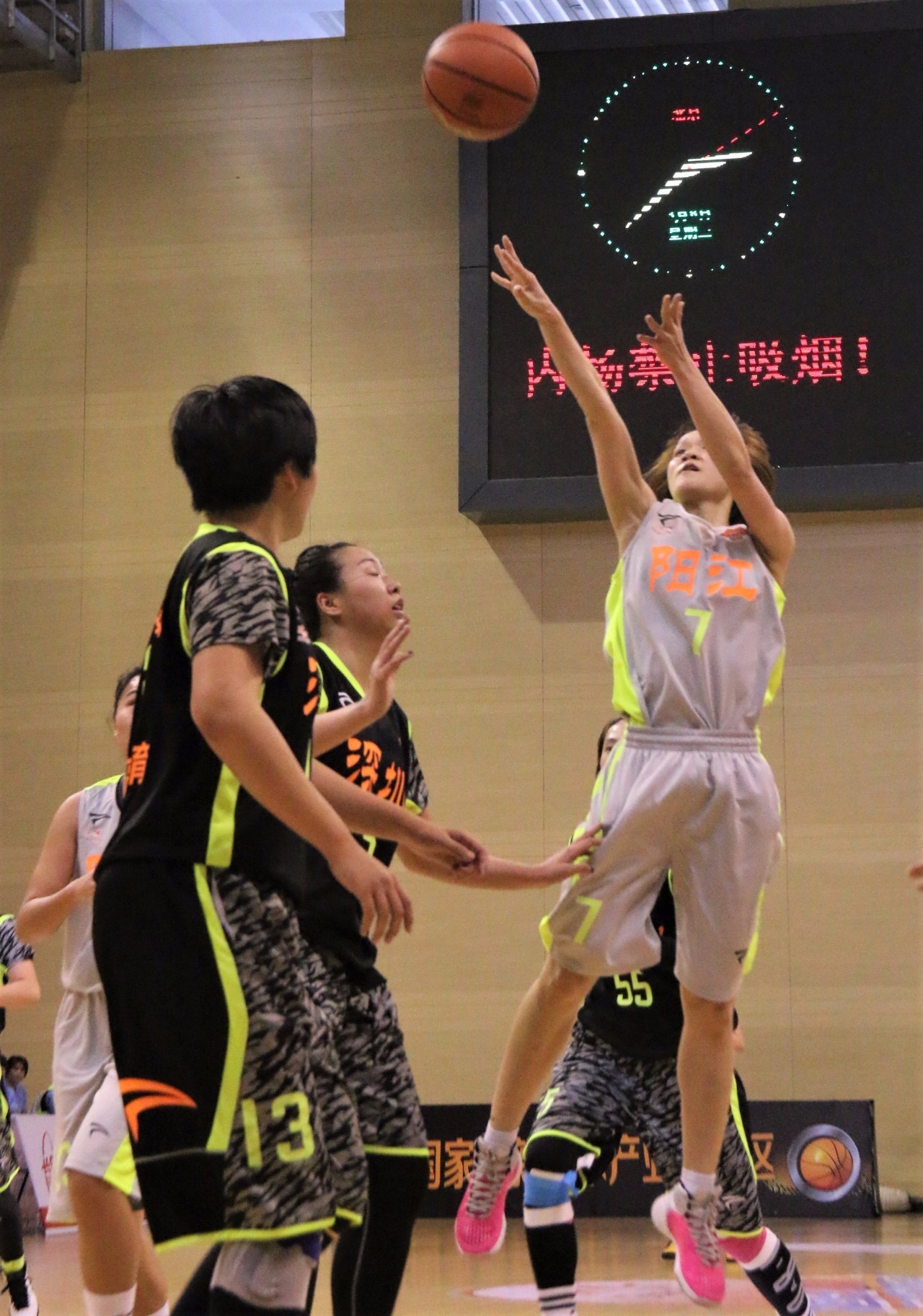 乌鲁各家各爬大胜爱尔兰,成功晋级四强的简单介绍 乌鲁各家各爬大胜爱尔兰,成功晋级四强的简单介绍