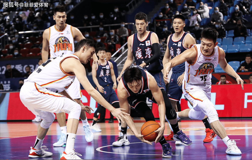 包含广东队再夺胜利,冲击榜首位置的词条 包含广东队再夺胜利,冲击榜首位置的词条