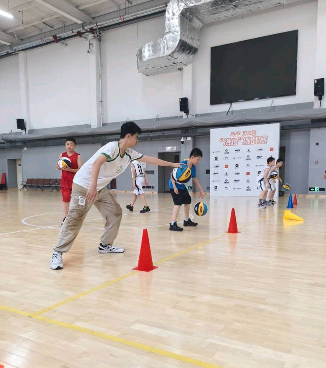 包含青少年篮球训练营开展，培养新一代球员的词条