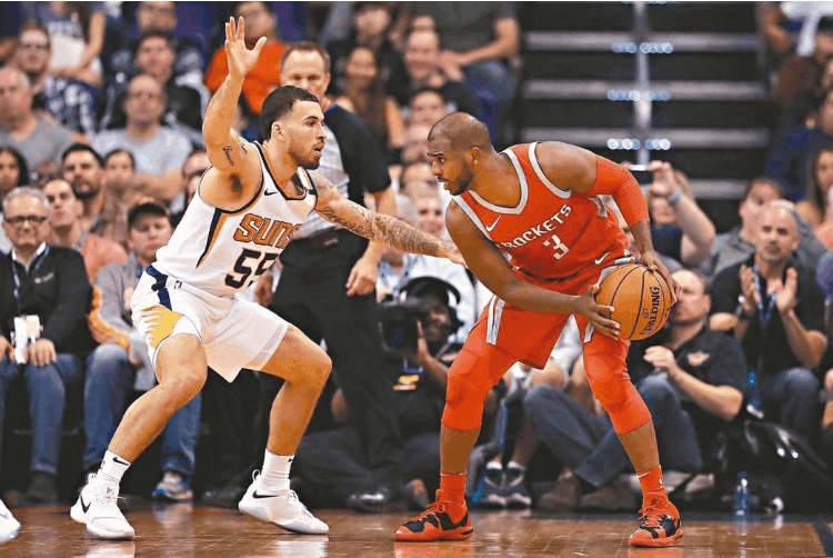 四川队横扫尼克斯，保罗点燃赛场