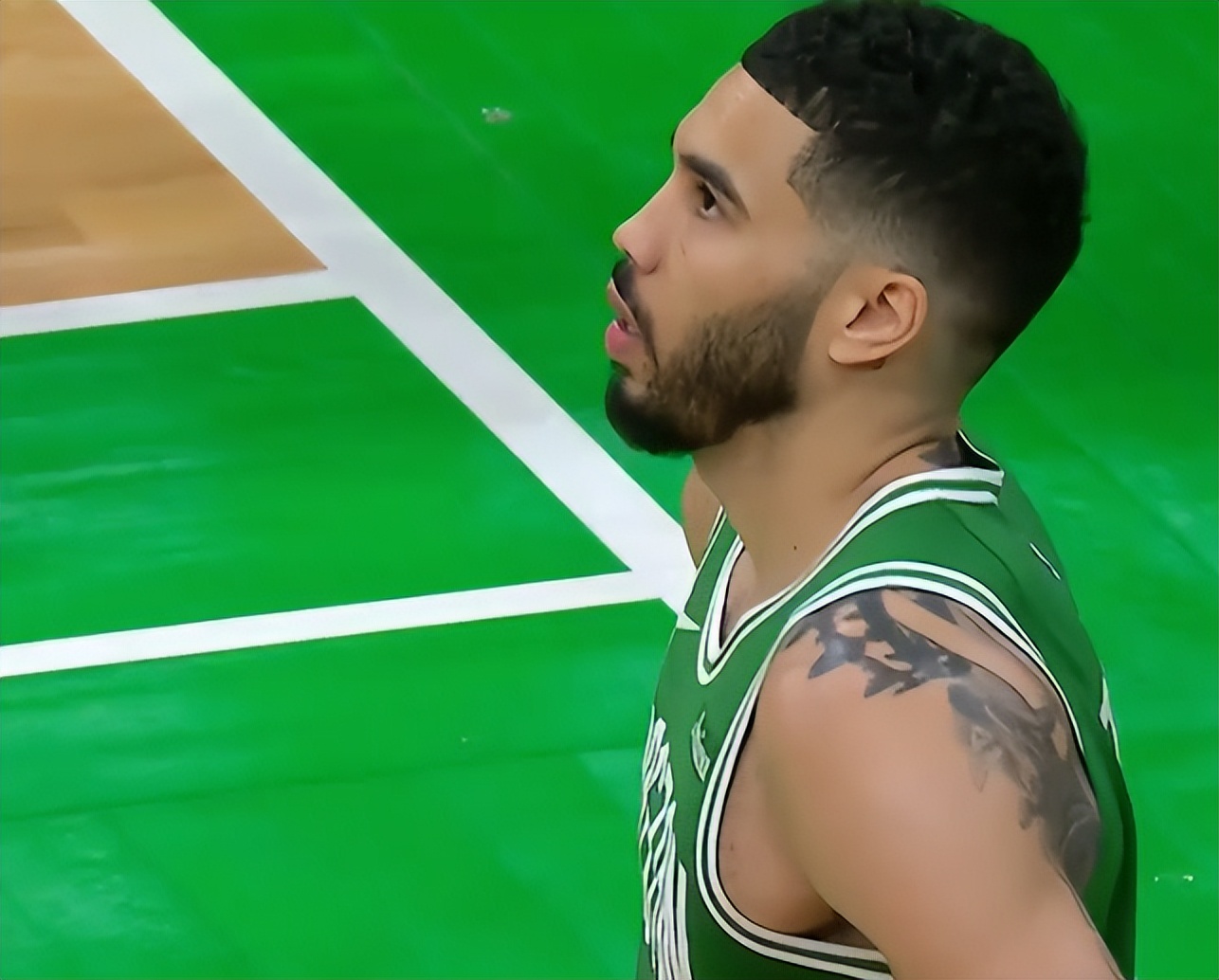 凯尔特人爆冷意大利男篮,布拉德利打破历史纪录的简单介绍 凯尔特人爆冷意大利男篮,布拉德利打破历史纪录的简单介绍