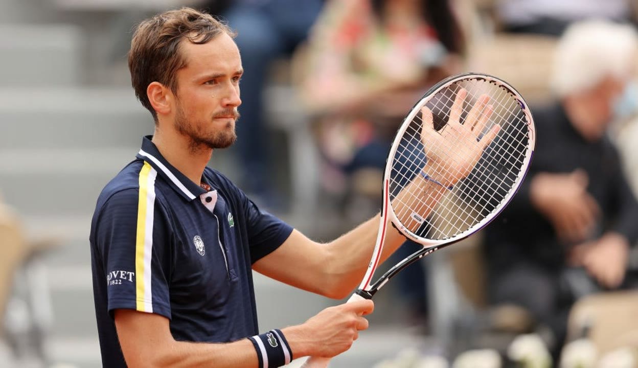 包含法网横扫拉沃尔杯,梅德韦杰夫状态火热的词条 包含法网横扫拉沃尔杯,梅德韦杰夫状态火热的词条