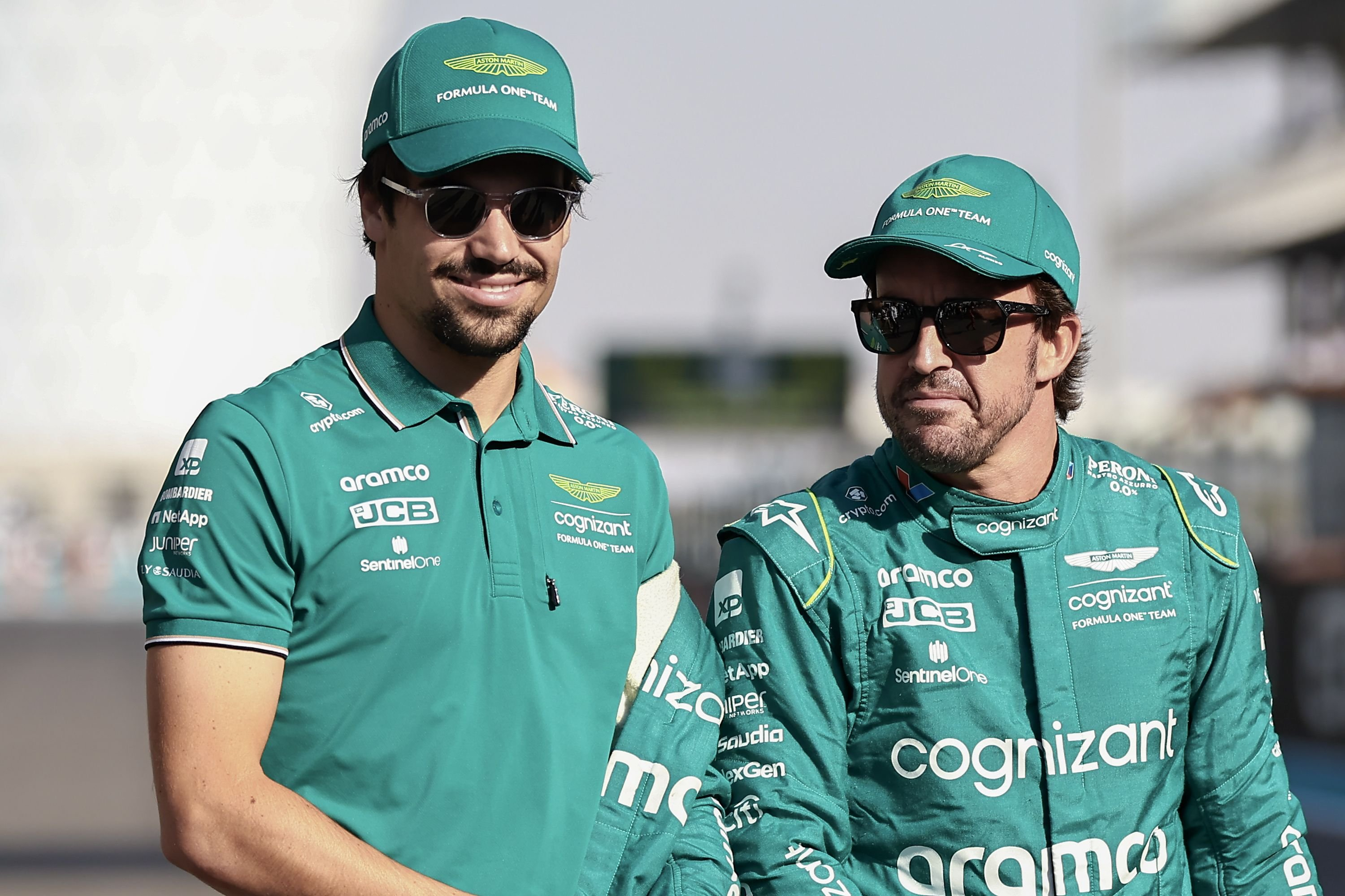 阿斯顿马丁力克索伯车队，拉塞尔惊艳四座的简单介绍