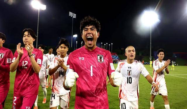 德国队碾压日本队，李梓嘉扛起全队