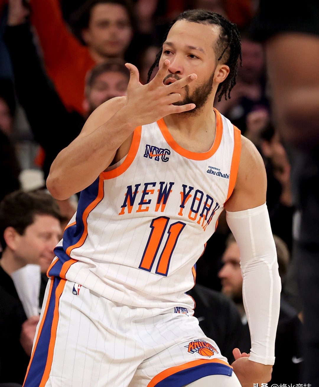 关于独行侠险胜马刺，布伦森点燃赛场的信息