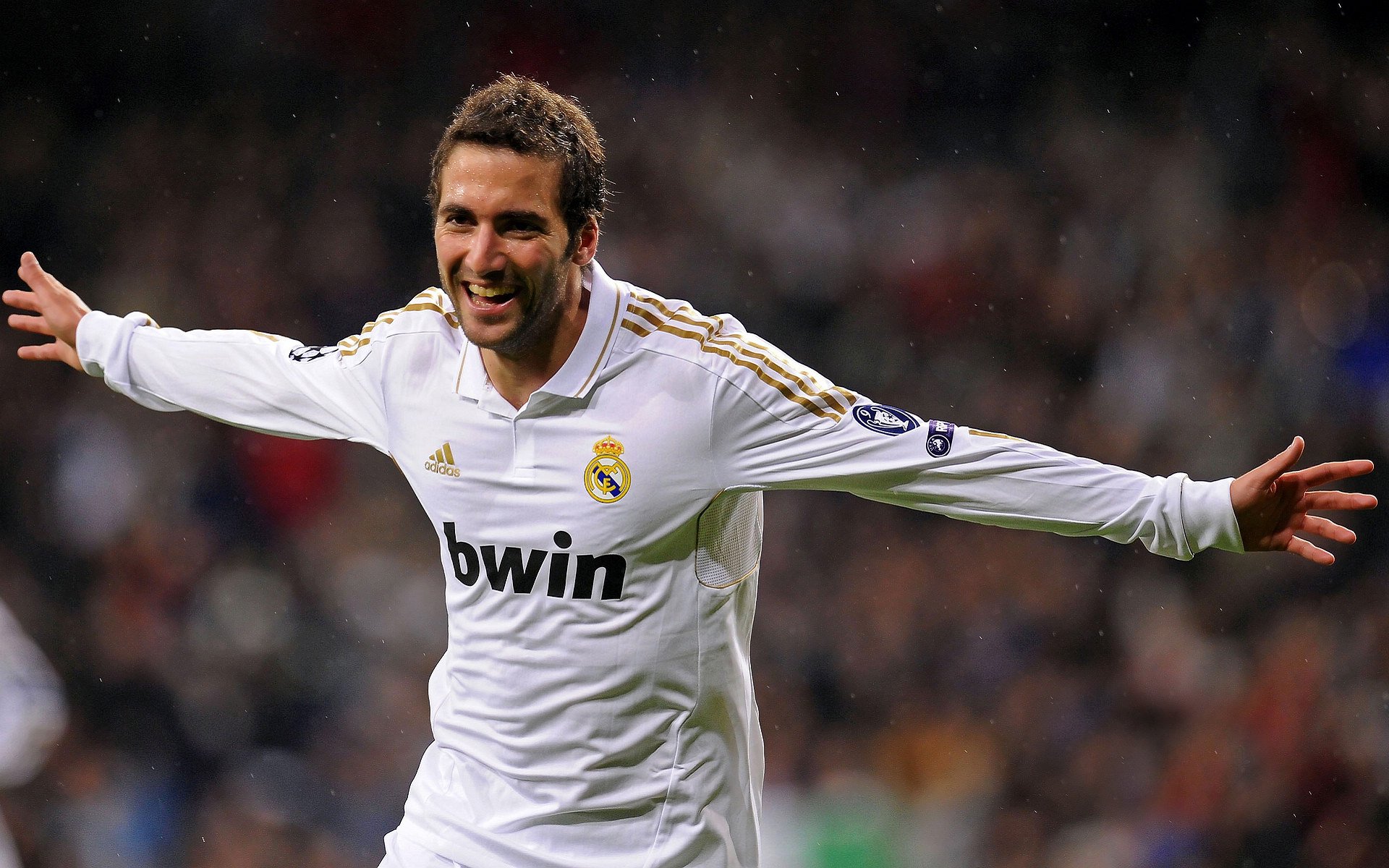 斯通斯硬仗之王，乌克兰逆转曼城背后的战术密码